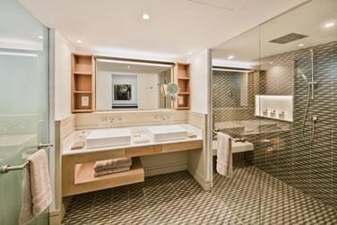 La salle de bain de la chambre Suprieure