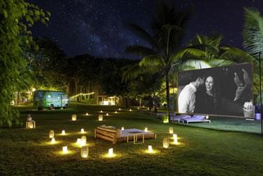 Regardez vos films prfrs pendant une sance de cinma en plein air