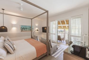 profitez d'une vue panoramique ds votre rveil sur les eaux turquoi de Maurice