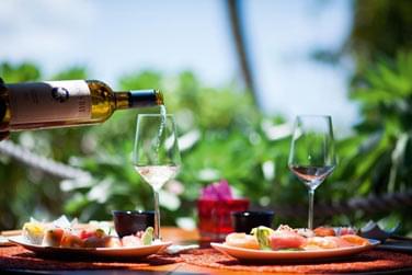 Service  la plage et dners en priv sur demande au Asian Restaurant