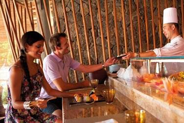 L'Asian Restaurant est ouvert pour le djeuner et dner