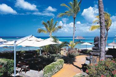 Excellente table, spa divin, sublimes piscines, jardins parmi les plus beaux de l'le..