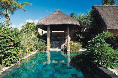 La piscine prive de la Luxury villa