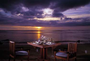 N'oubliez pas d'apprcier un petit diner romantique devant le superbe coucher de soleil