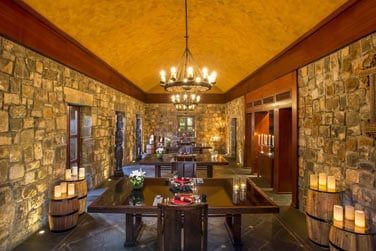 Ambiance intimiste au restaurant The Gunpowder Room