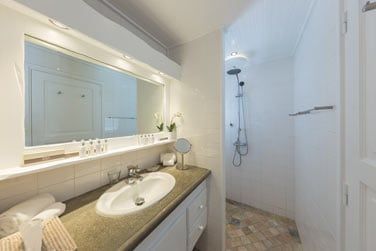 Salle de bain de la chambre Front de Mer