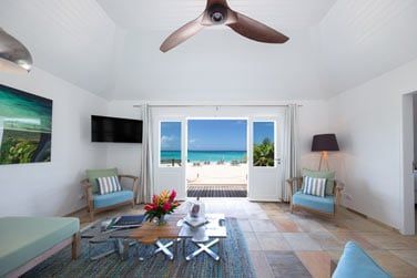 Vous accdez directement  la plage depuis votre suite