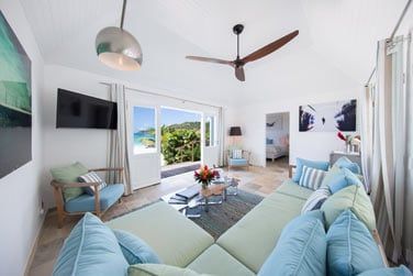 Le coin salon de la suite Front de Mer