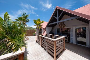 Perfectionnez votre bronzage sur la terrasse