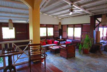 Et son coin rception ...