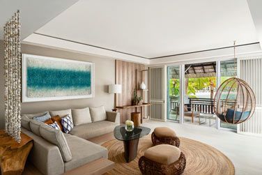 L'espace salon de la Suite Frangipani 1 chambre