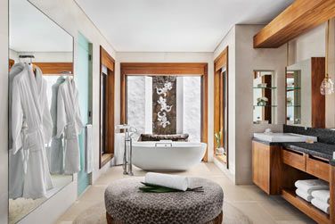 La salle de bain de la Villa Plage Shangri-La 3 chambres