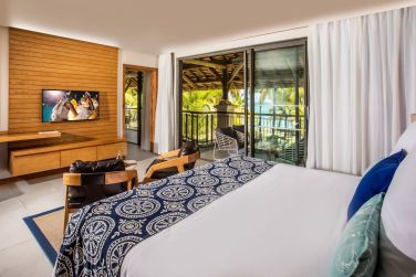 Christopher Laurenz  Beachcomber Resorts & Hotels