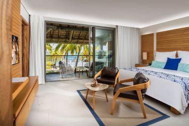 Christopher Laurenz  Beachcomber Resorts & Hotels