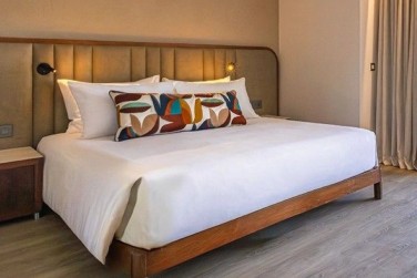 La chambre Deluxe est chaleureuse et �l�gante.