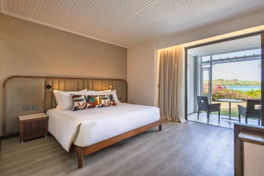 Cette jolie chambre tropicale se situe au rez-de-chauss�e avec une vue sur les jardins tropicaux.