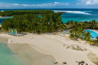 Serge Mazrizy  Beachcomber Resorts & Hotels