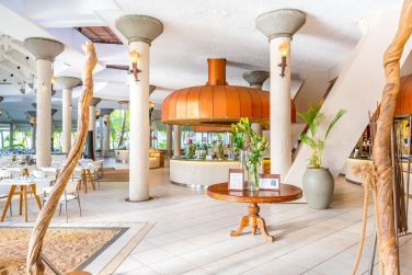 A.ISSOCK  Beachcomber Resorts & Hotels