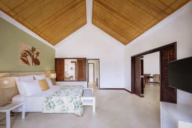 Jean Bernard Adoue  Beachcomber Resorts & Hotels