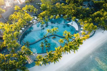 Johann Vandenhecke  Beachcomber Resorts & Hotels