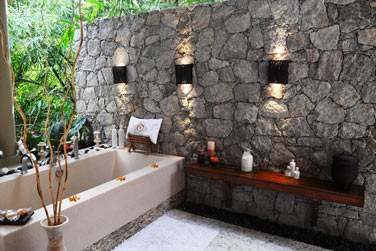 Prenez un bain en coutant le chant des oiseaux