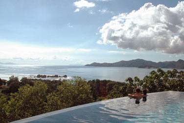 Superbe piscine pour des instants de dtente