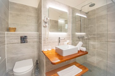 ... et disposent aussi de belle salle de bains.