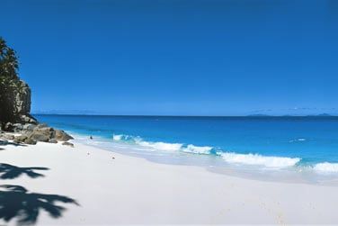 ... au sable blanc blouissant...