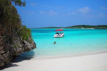 Les eaux cristallines sont idales pour la baignade