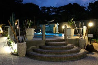 Profitez du calme des lieux et de la proximit du village et sa suprette