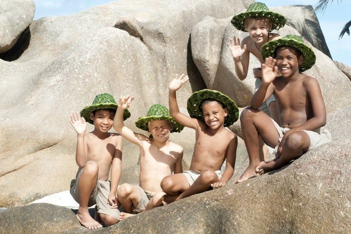 photo combiné 2 îles - les seychelles en famille