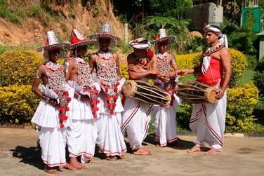 Au dtour d'un chemin, vous pourrez assister  des ftes locales