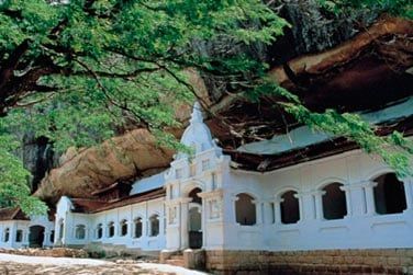 Les grottes de Dambulla font partie des sites incontournables du Triangle Culturel