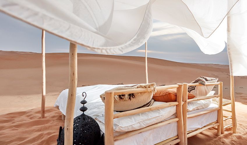 lit dans un campement 5* dans le désert d'Oman