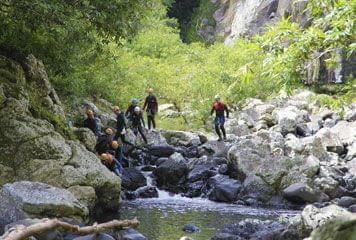 La pratique du canyoning à la Réunion Faire du canyoning à la Réunion