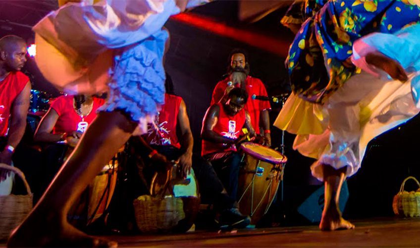 danse et musiciens gwoka en Guadeloupe