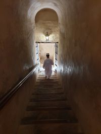 fort nizwa oman montagnes oman