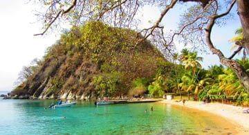 Les Saintes, une des plus belles baies au monde