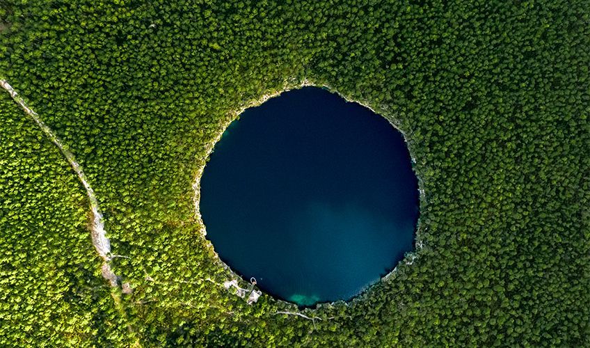 Trou bleu sur l'�le de Long Island aux Bahamas