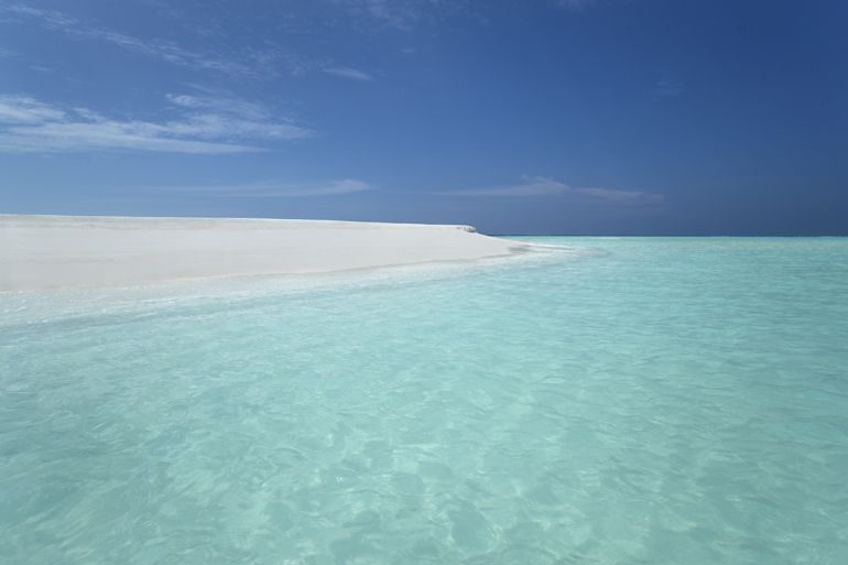 constance moofushi maldives