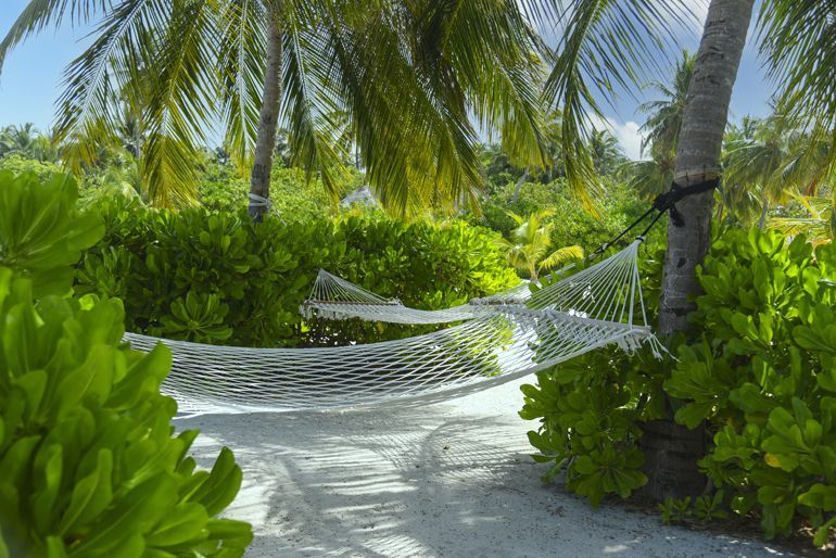 constance moofushi maldives