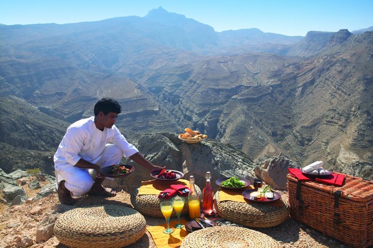 pique nique hotel six senses zighy bay oman