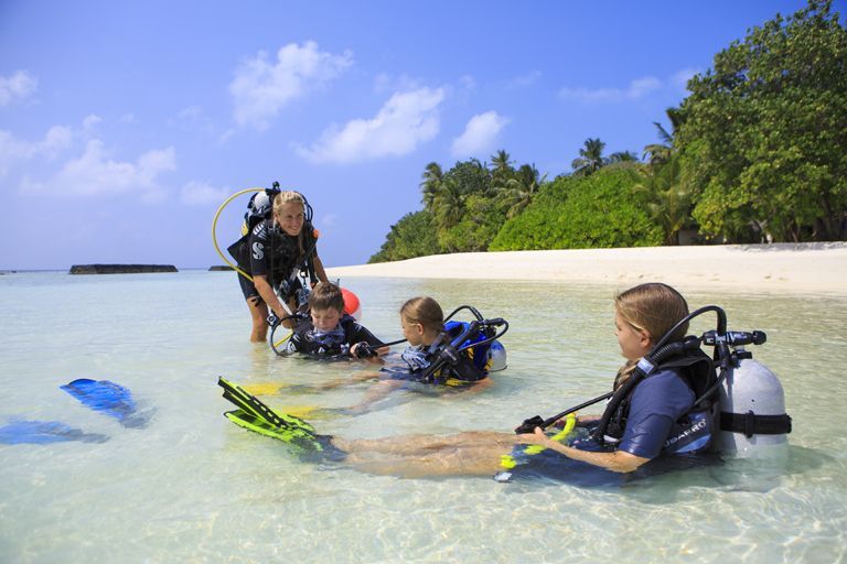 peut on plonger avec des enfants aux maldives