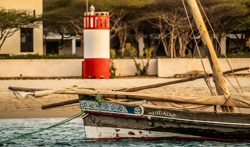 barque dans le porte de Lamu au Kenya